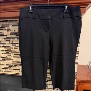 Studio Y Black Women's Capris